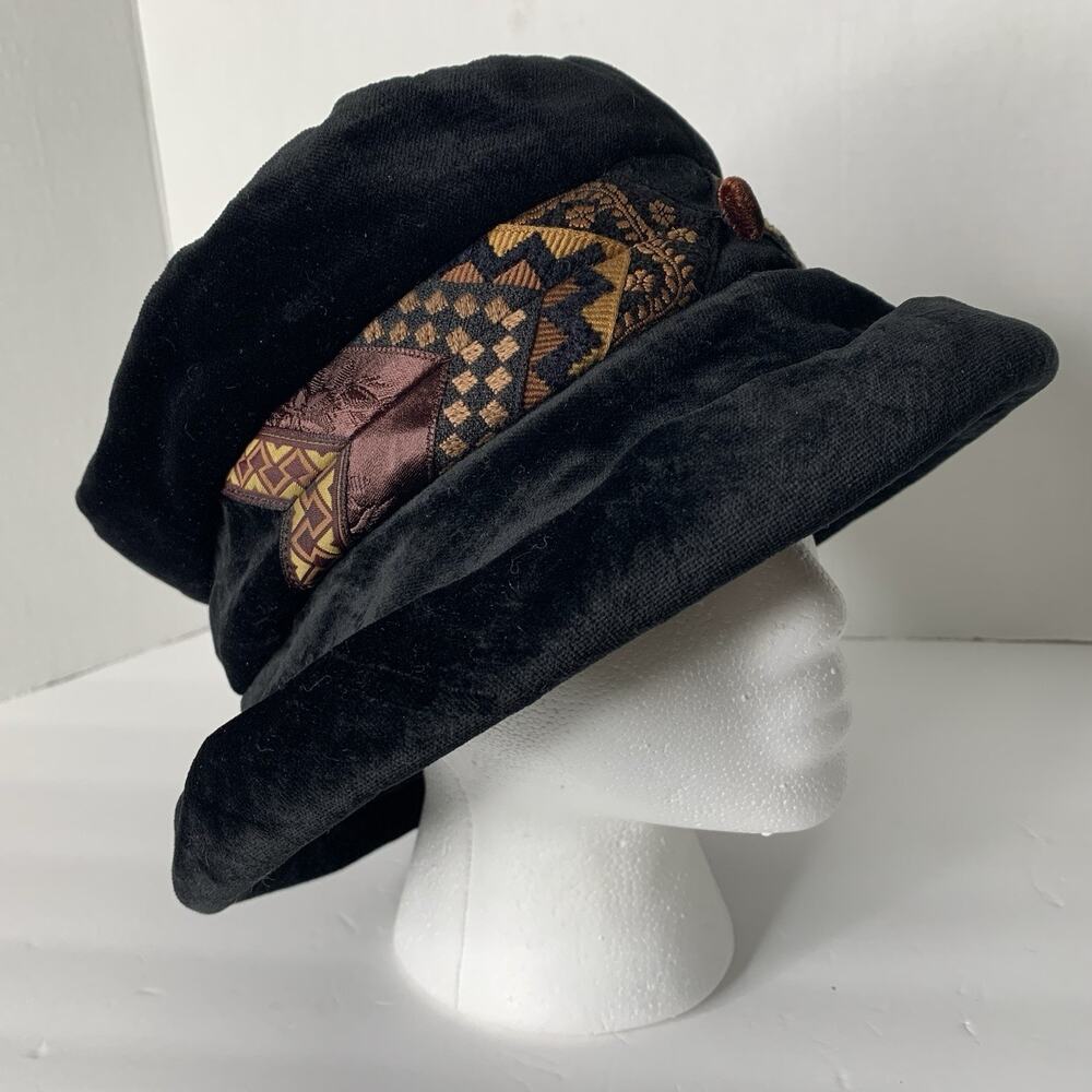 A La Bonne Renommee Paris Black Velvet Sculptural Hat Vintage France